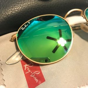 Ray-Ban Round Green Reflective Sunglasses